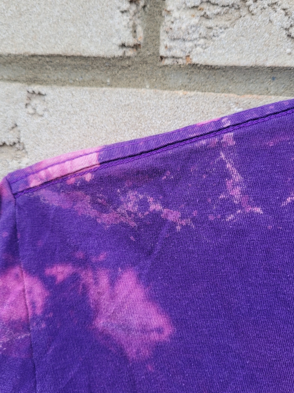 Pink Floyd Dark Side of the Moon Purple Tie Dye Graphic Band T-Shirt Medium - Picture 6 of 7